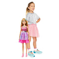 Bambola Barbie Grande 71 cm – Abito Rosa Brillante, Collana e Fermagli, HJY02