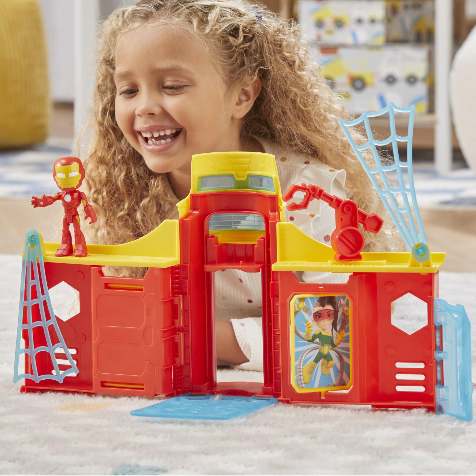 Marvel Iron Man Stark Tower Playset con Action Figure – Prescolare