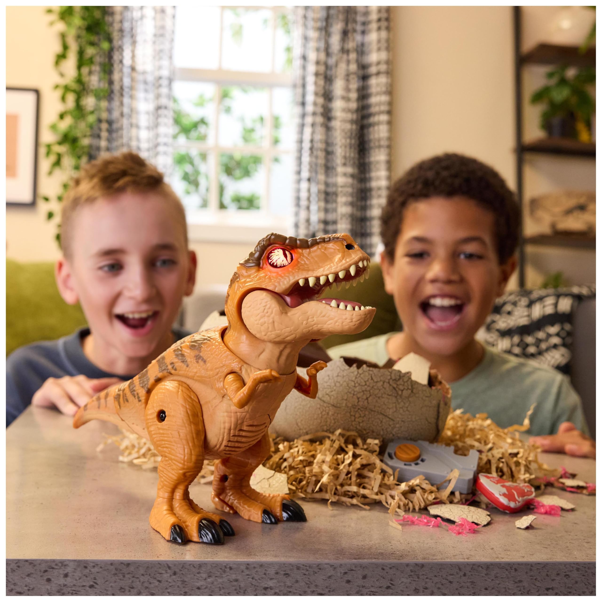 Jurassic World Primal Hatch Dinosauro Interattivo con Uovo – Dai 5 Anni