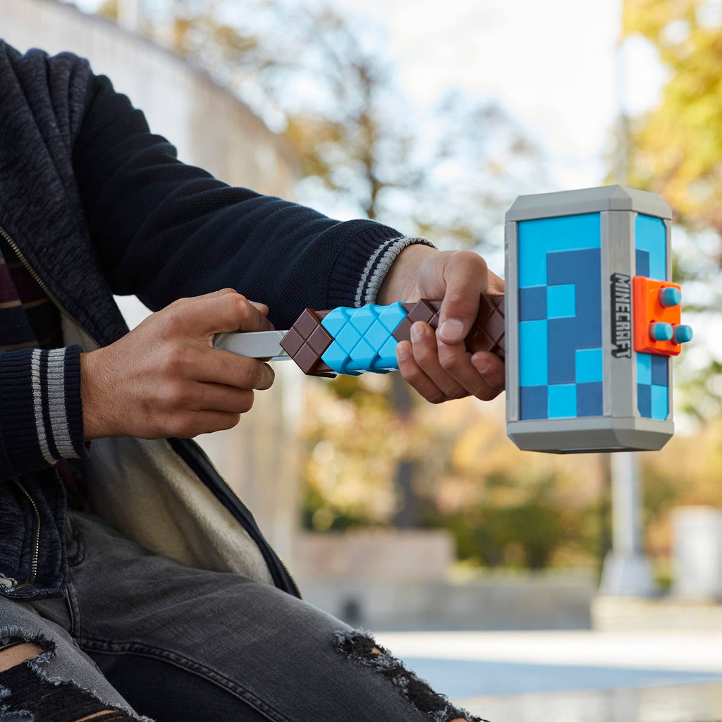 Nerf Minecraft Stormlander Martello Spara Dardi con 3 Dardi Elite