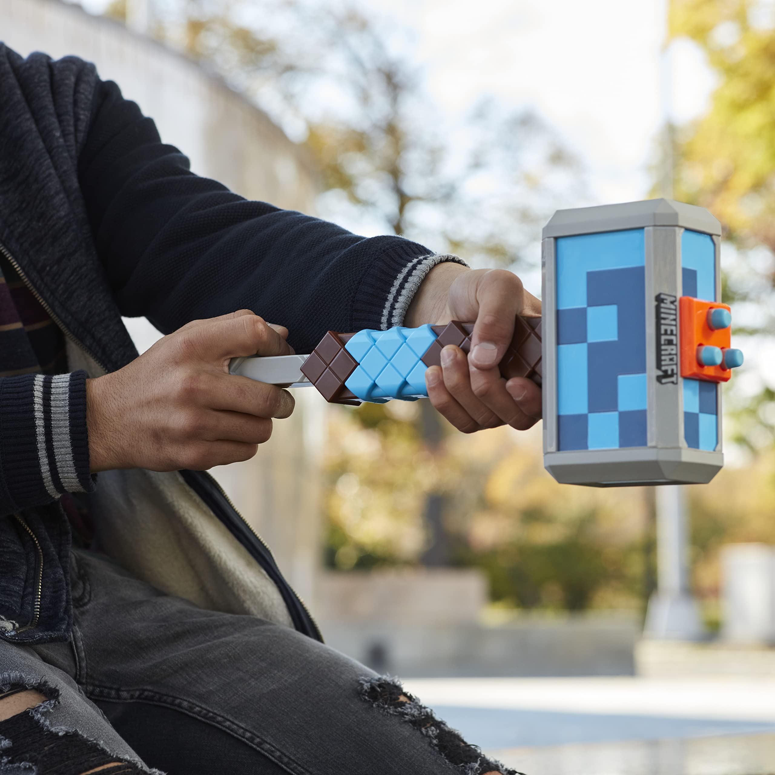 Nerf Minecraft Stormlander Martello Spara Dardi con 3 Dardi Elite